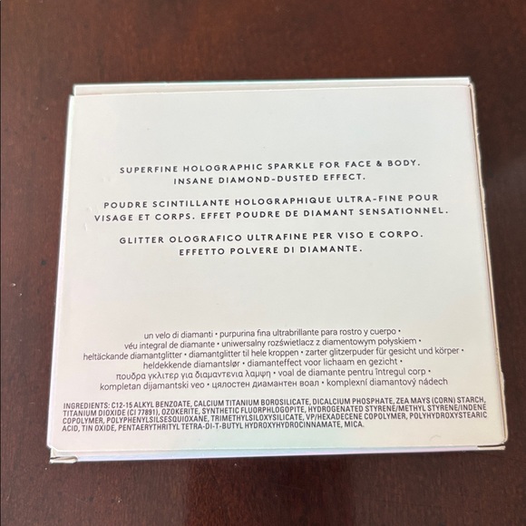 Fenty Beauty Diamond Bomb II Highlighter - Picture 9 of 9